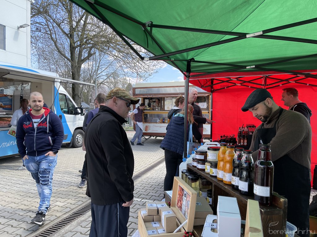 Tama termelői piac 54